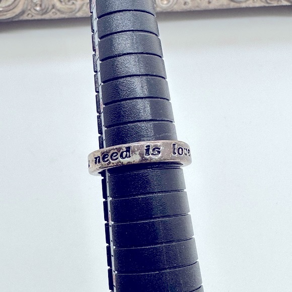 Vintage Silver Love Band Ring - Picture 6 of 13